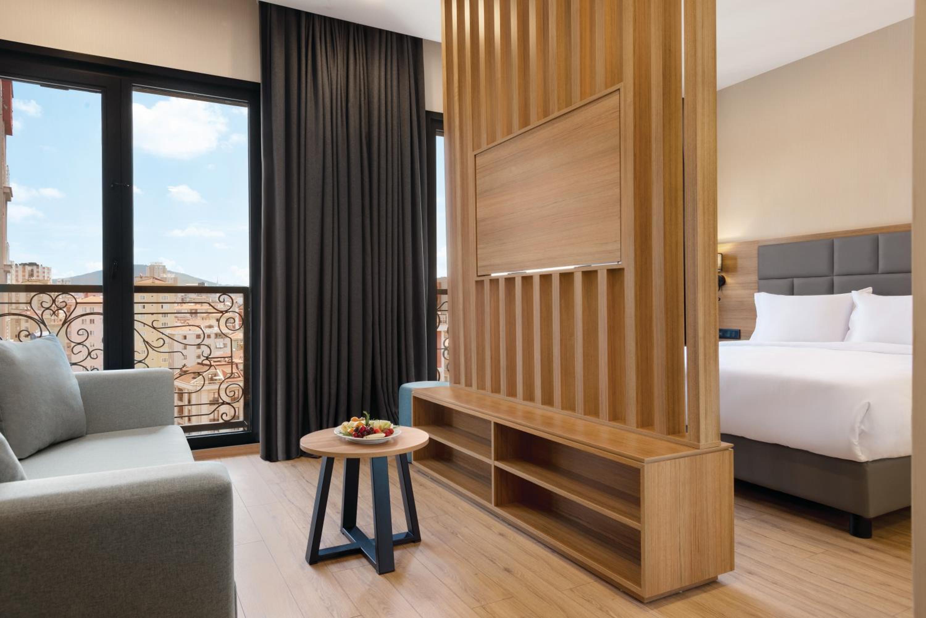 Premium King Room photo 1