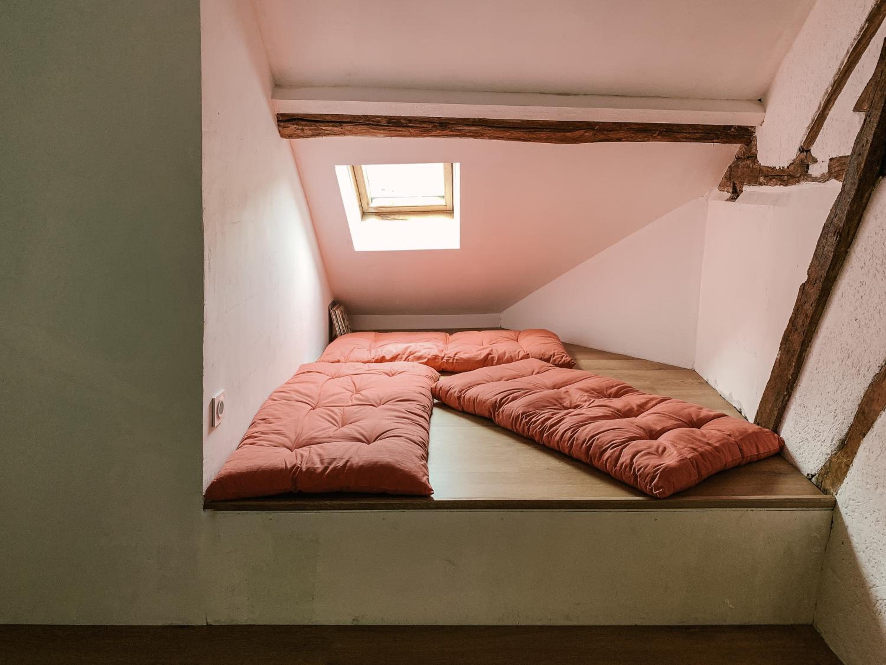 Two-Bedroom House - Photo 7
