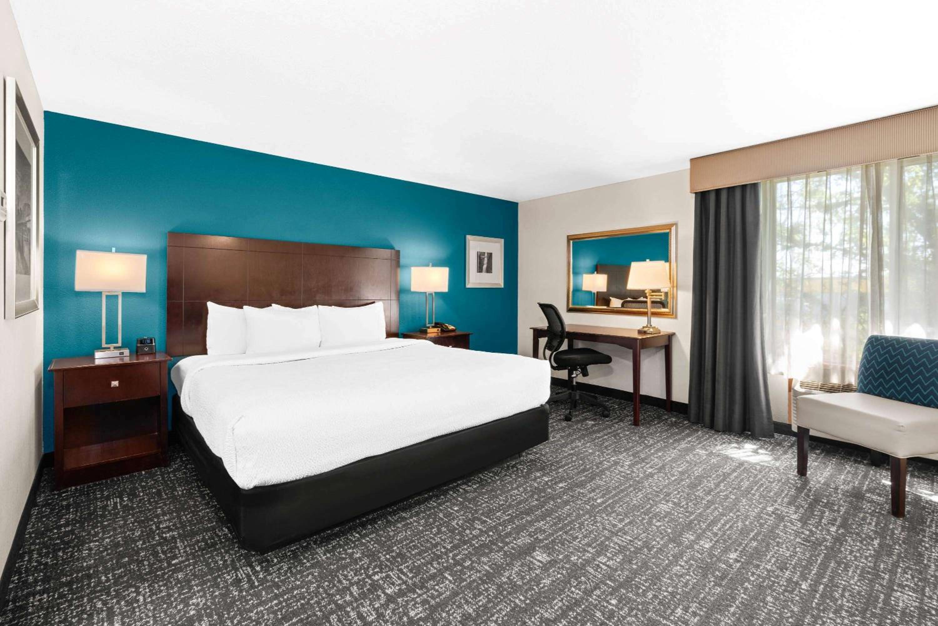 King Room - Disability Access - Photo 1