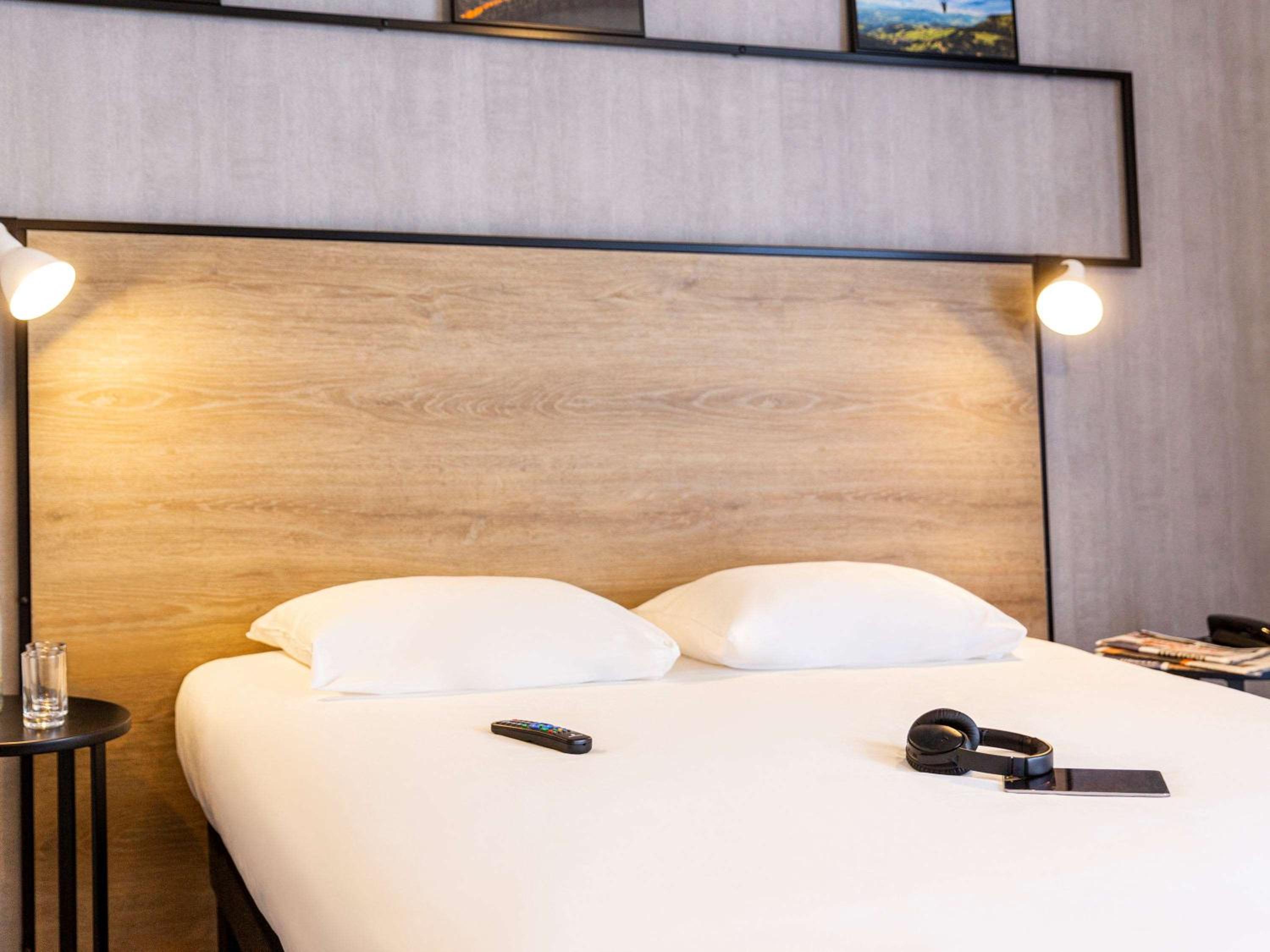 Standard Room with an Industrial Style photo 3