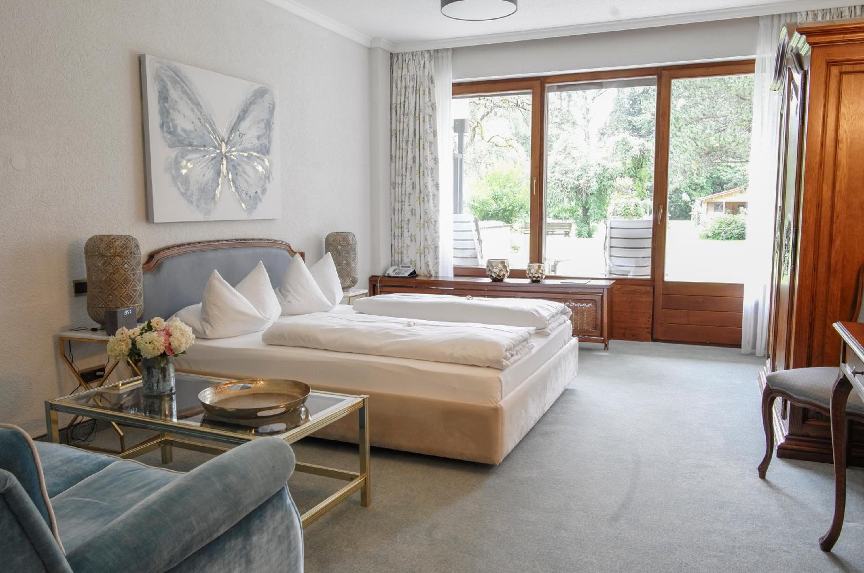 Deluxe Queen Room - Photo 2