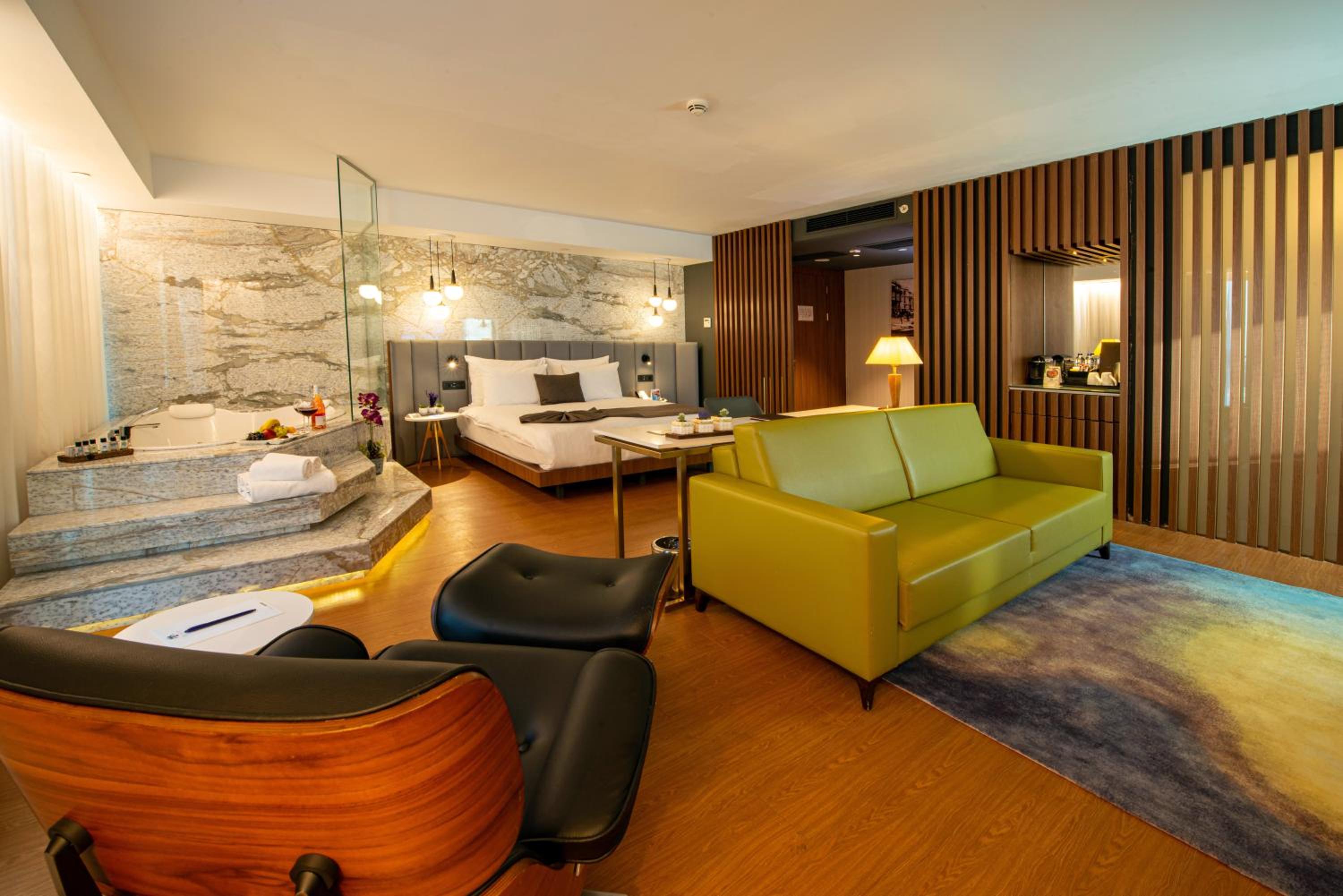 King Room with Spa Bath photo 1