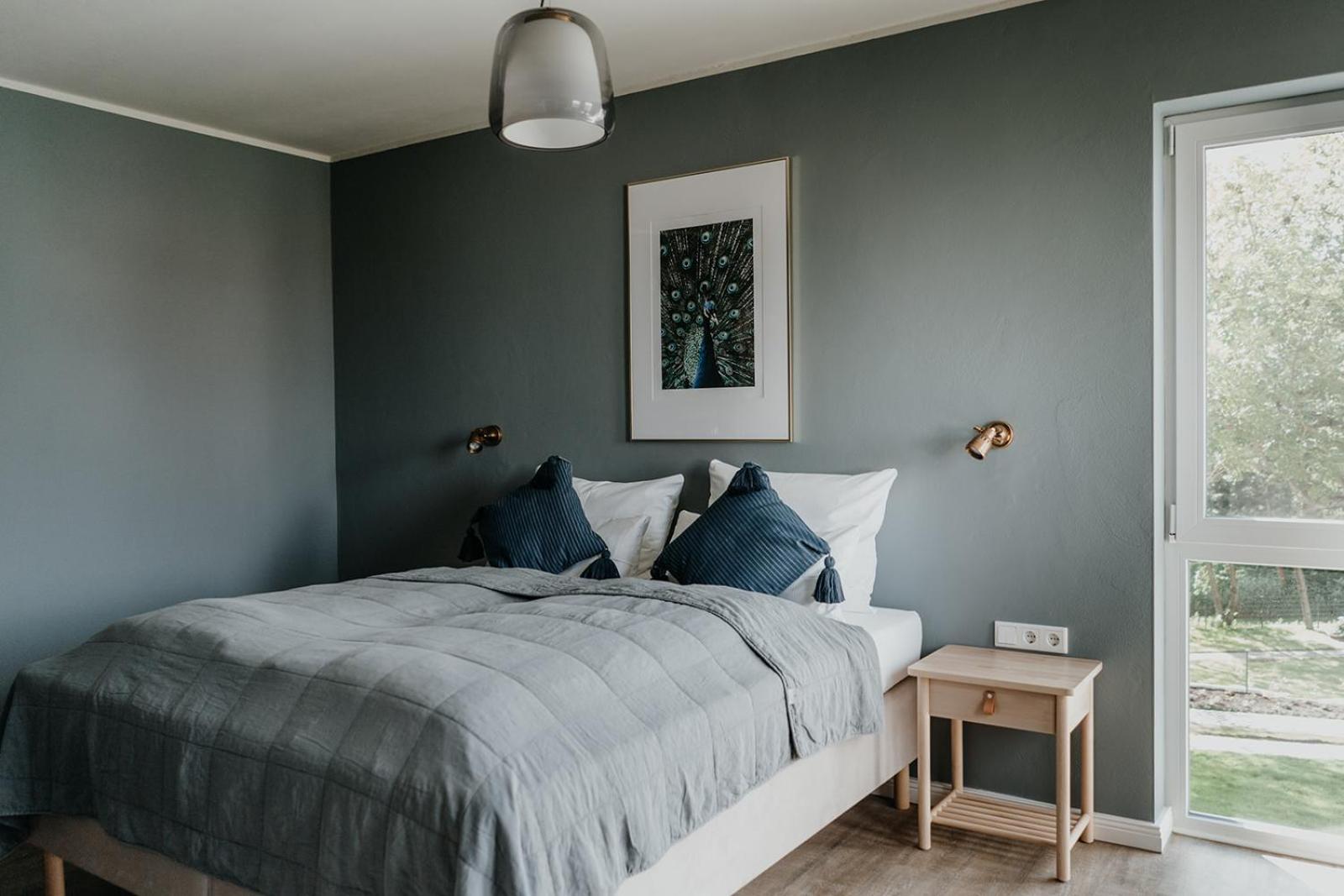 Large Double Room - Photo 4