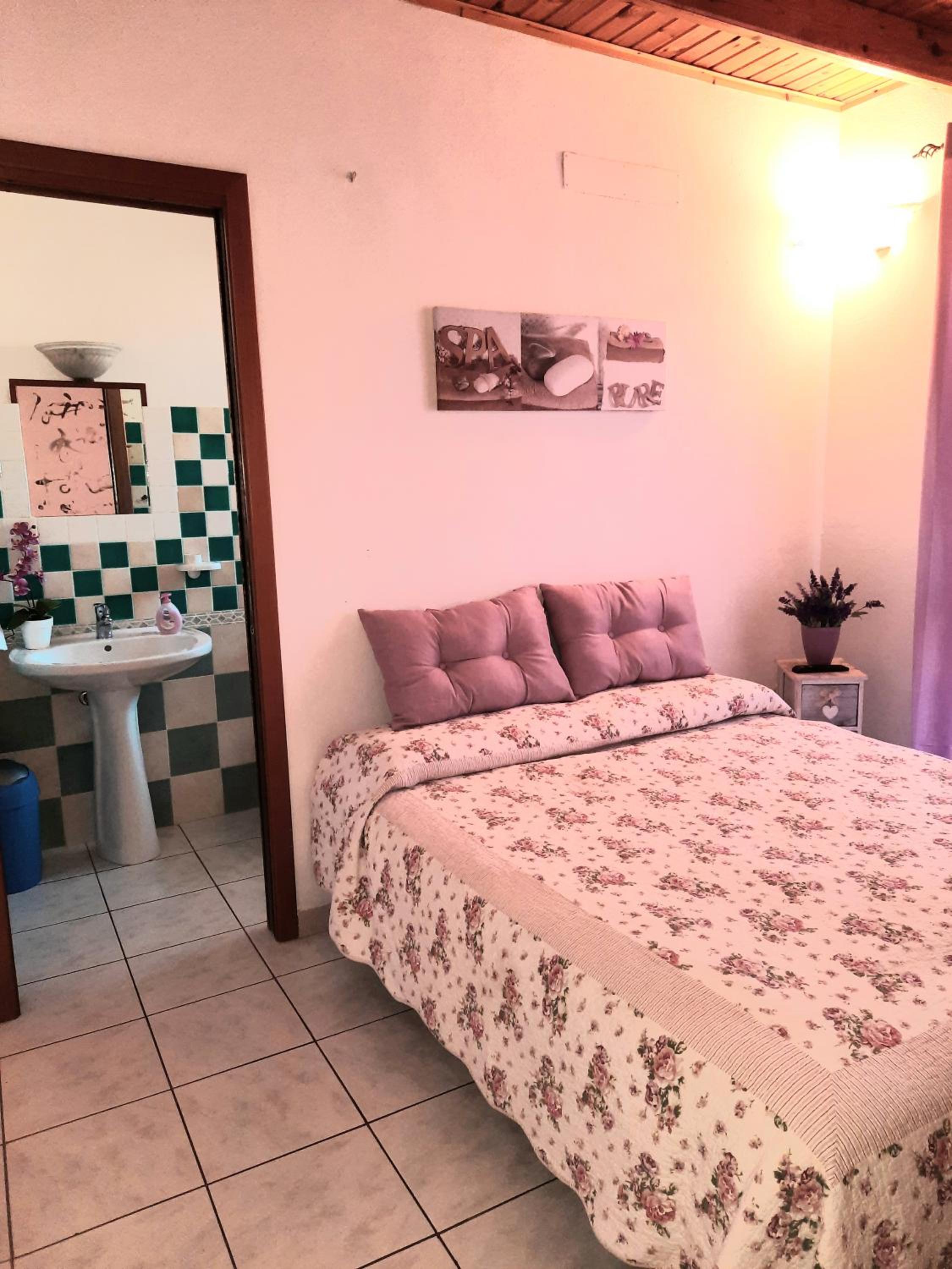 Deluxe Double Room with Balcony and Sea View - Photo 7