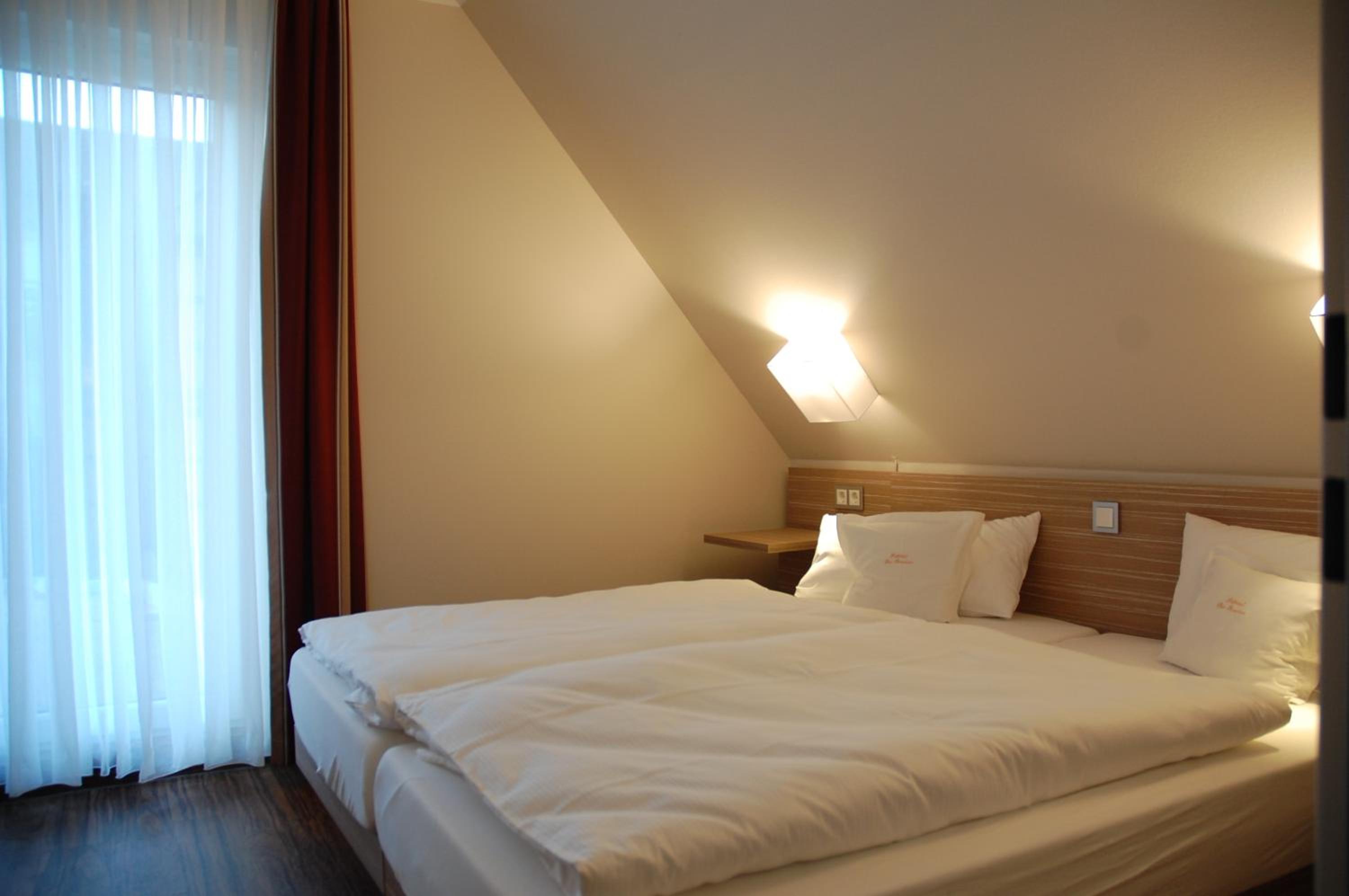 Suite - Photo 3