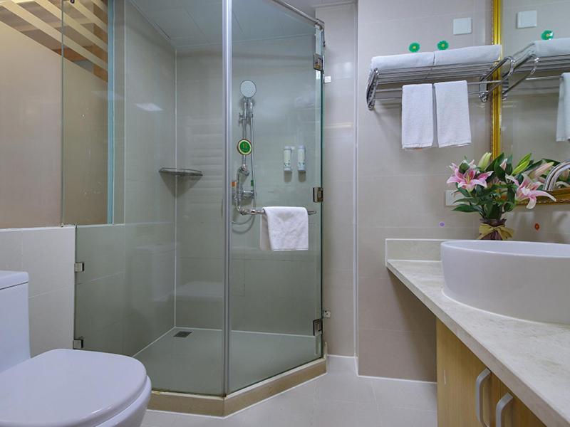Twin Room with Audio photo 3