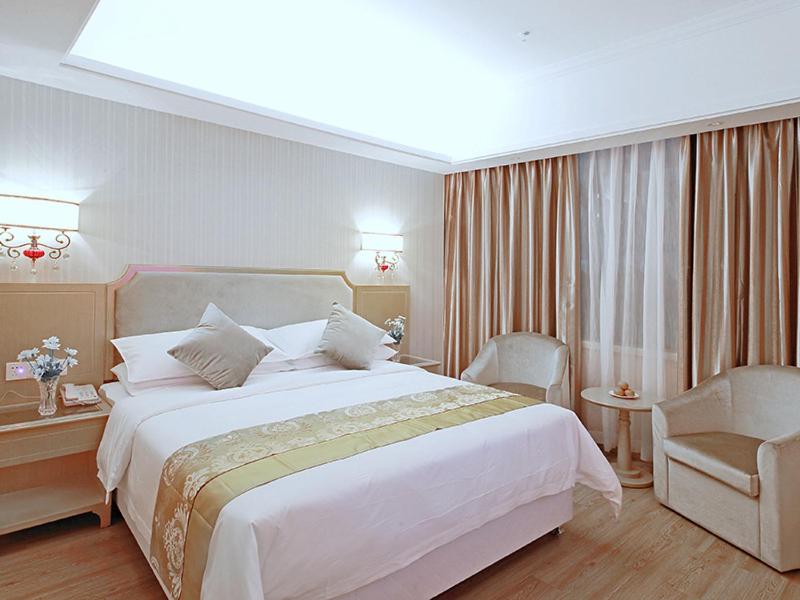 Superior King Room photo 3