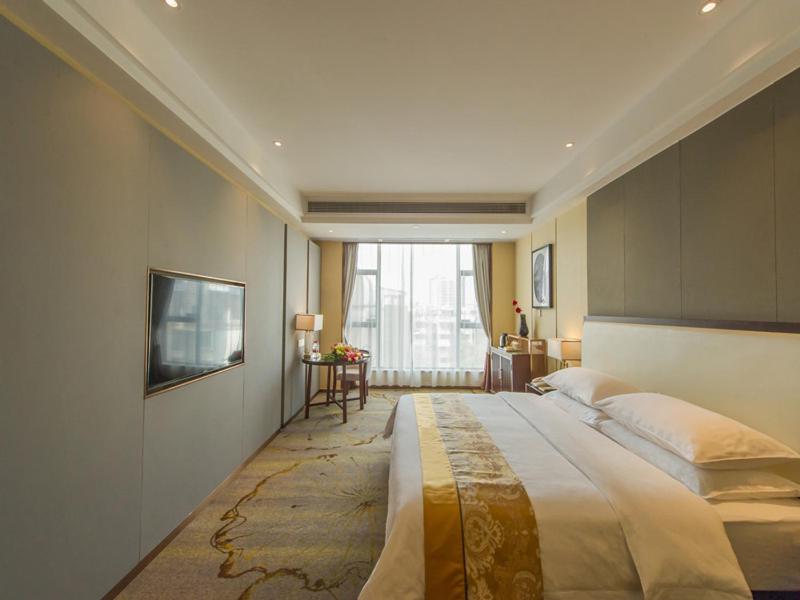 Superior King Room photo 1