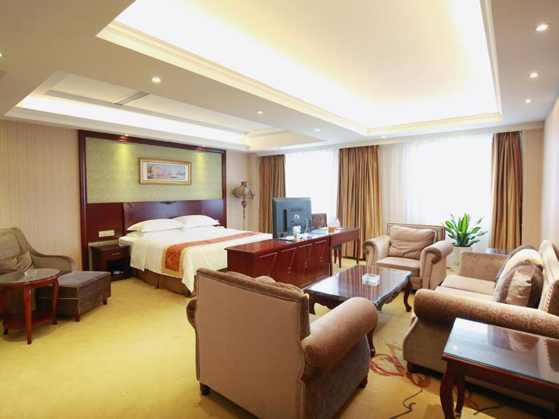 Pure King Room