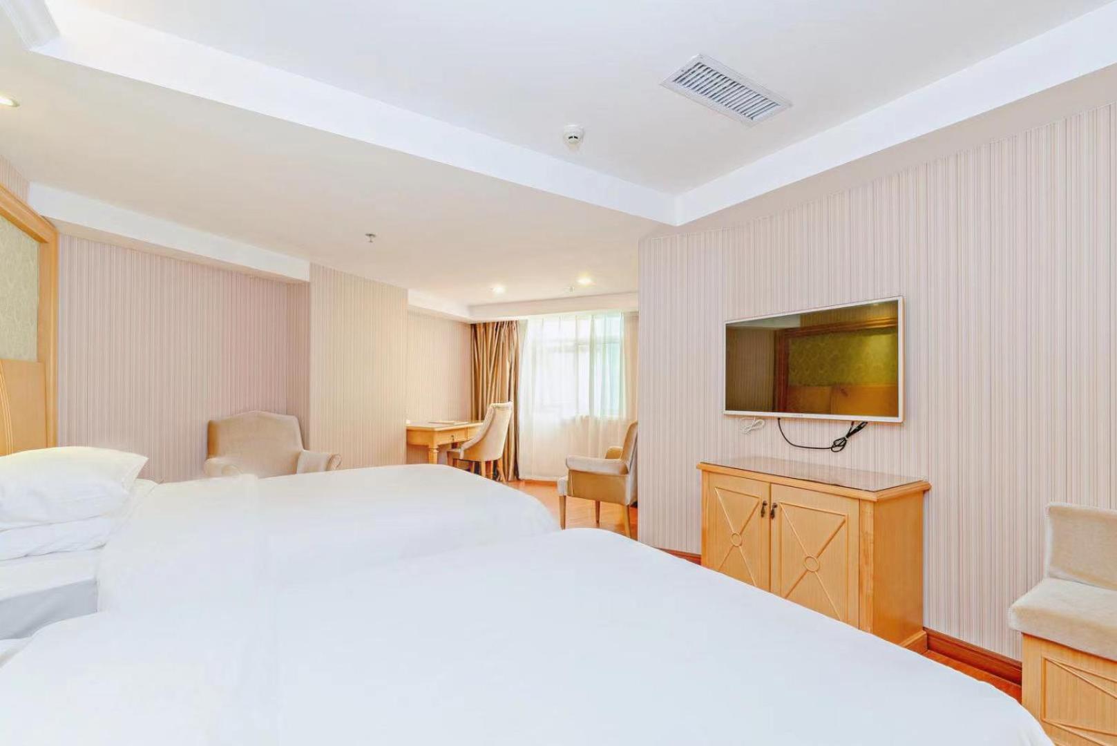Business Twin Room - Photo 2