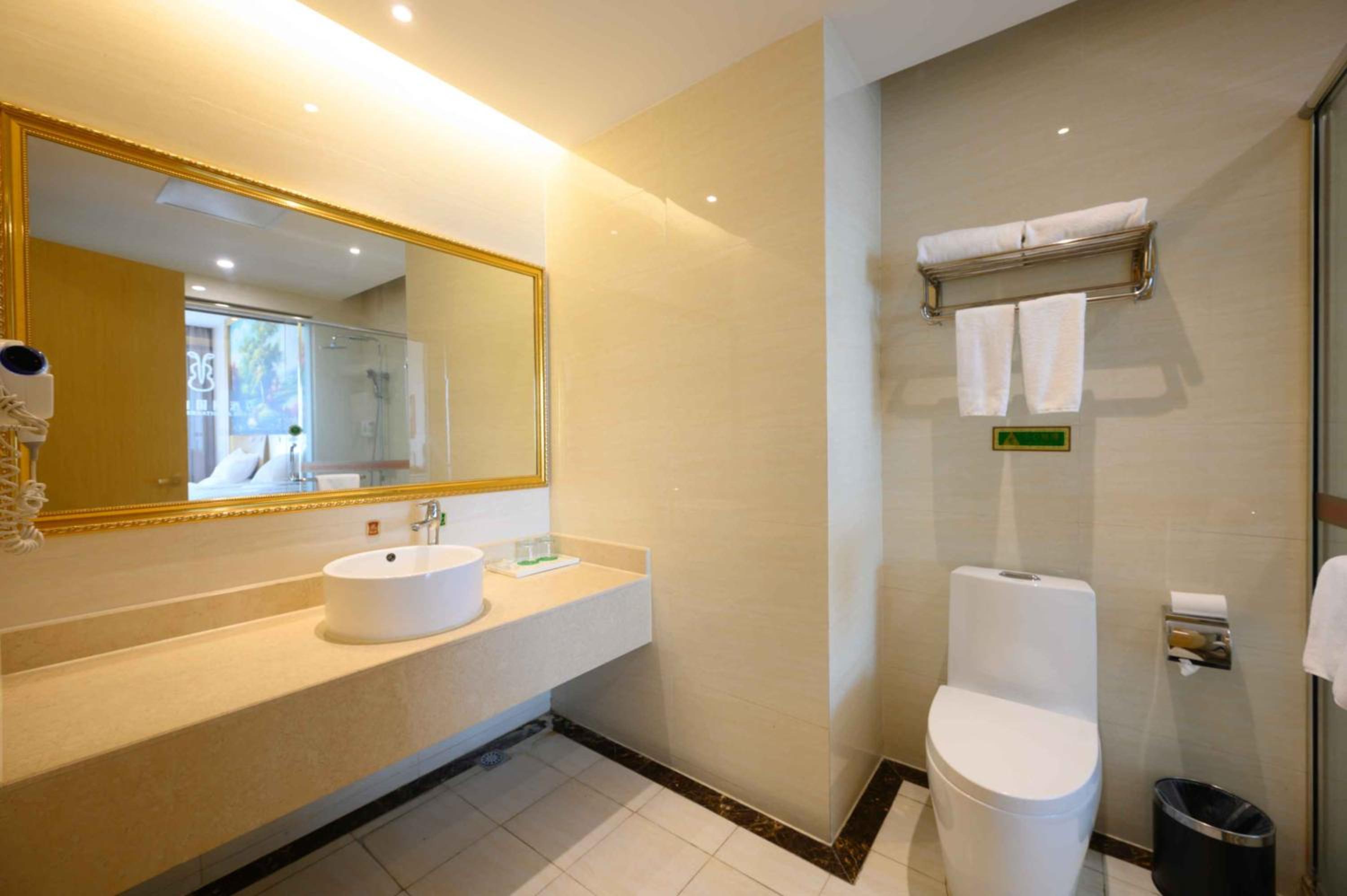 Deluxe Twin Room photo 3