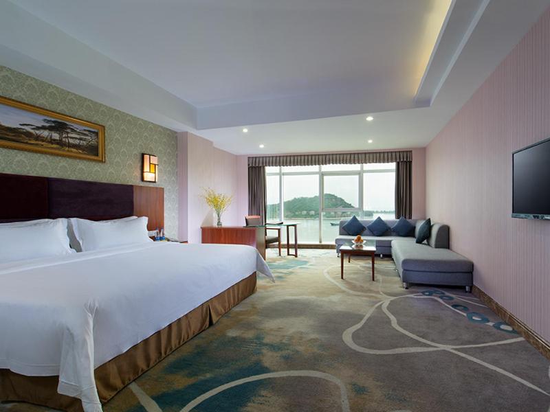 Suite with View