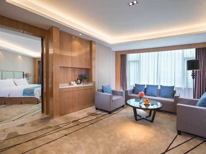 Suite with View photo 2