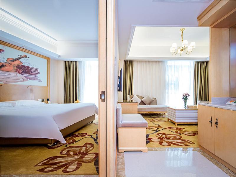 Superior King Room photo 3