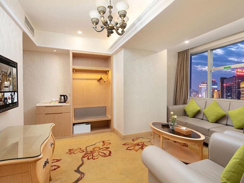 Deluxe Suite photo 1