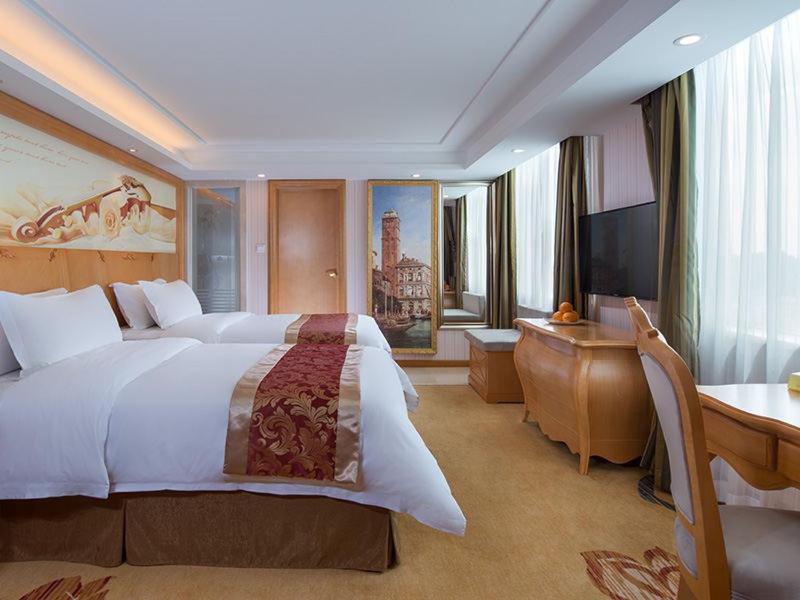 Deluxe Twin Room photo 2