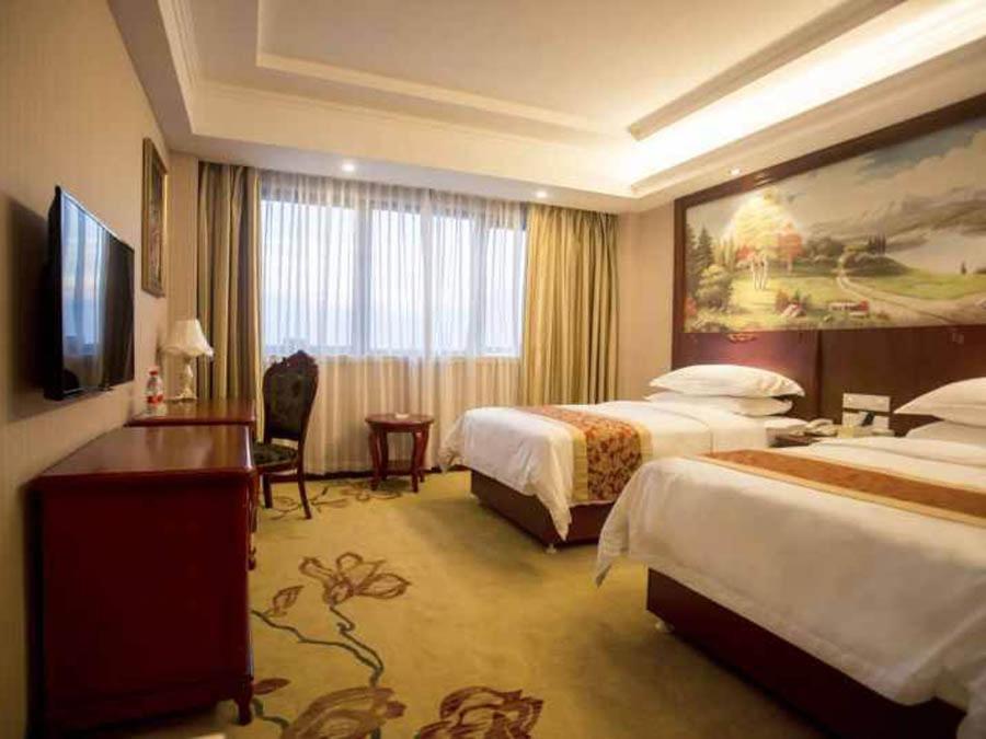 Deluxe Twin Room photo 2