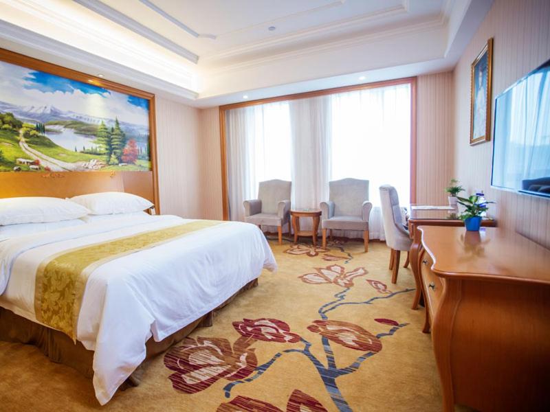 Executive King Room
