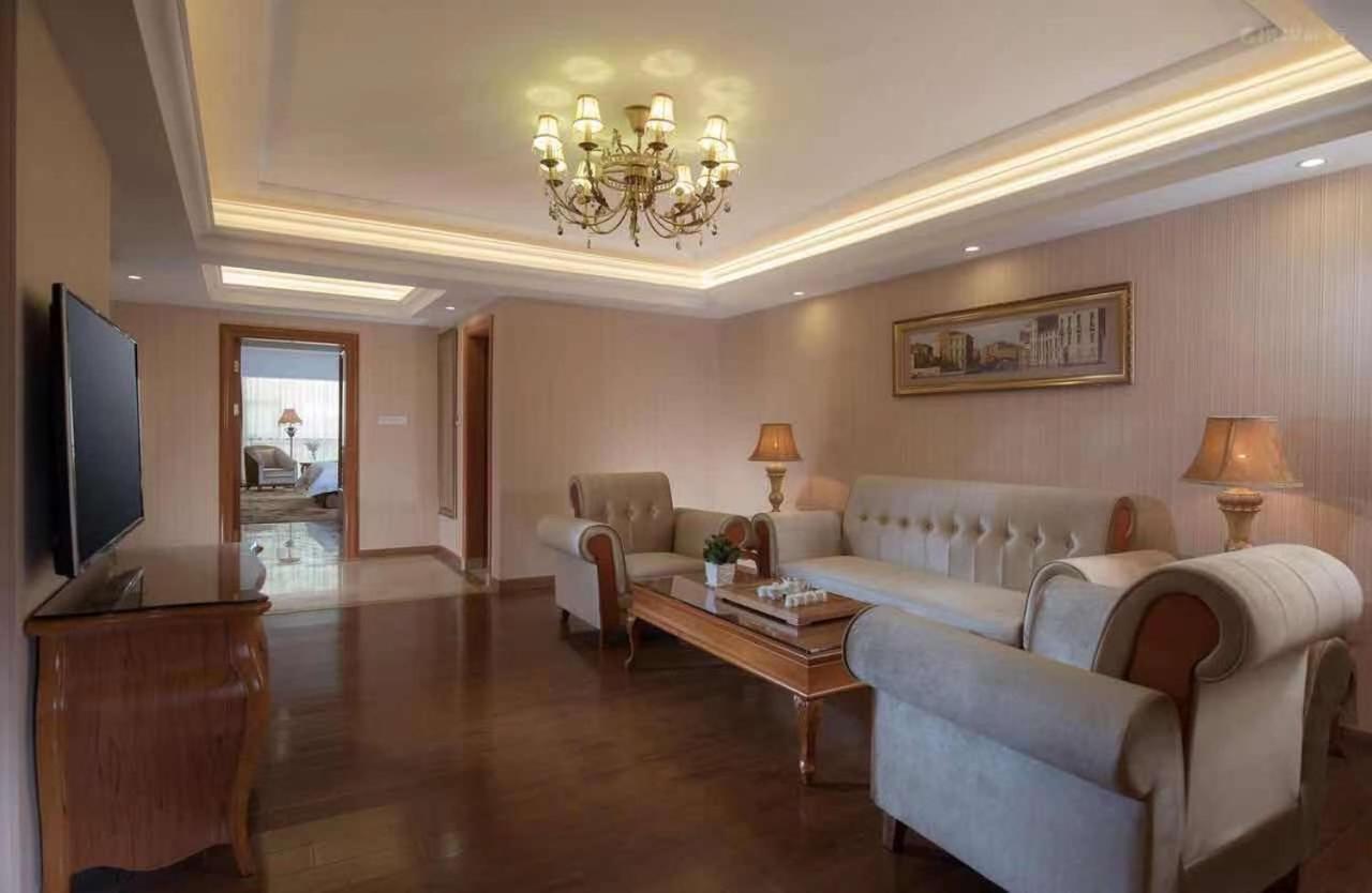Excutive Suite