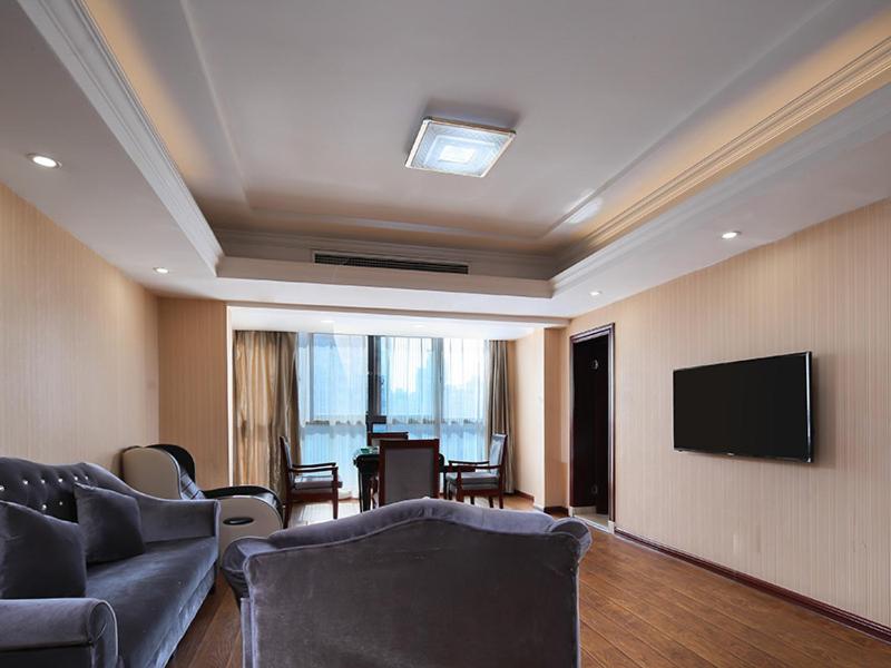 Mainland Chinese Citizens - Suite