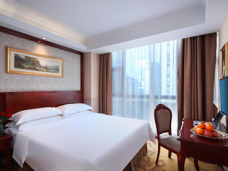 Pure King Room
