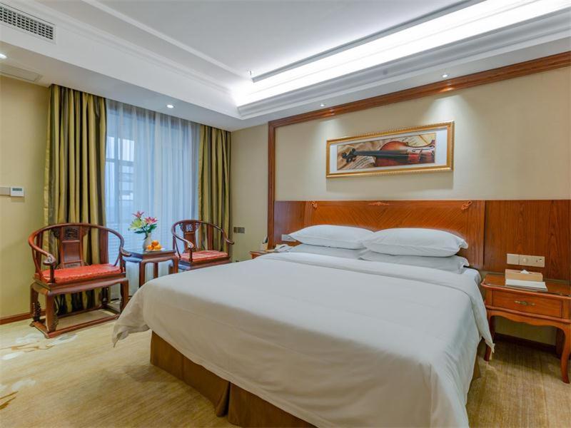 Deluxe Suite photo 2
