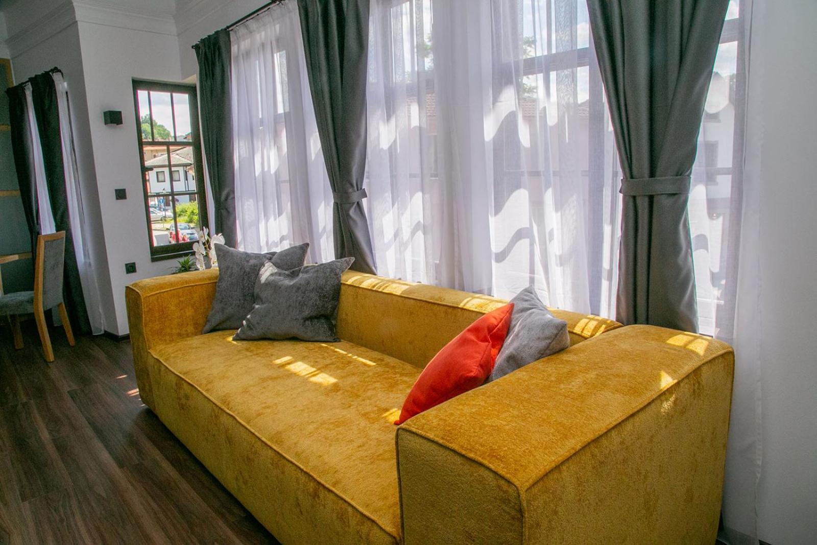 One-Bedroom Apartment - Photo 7