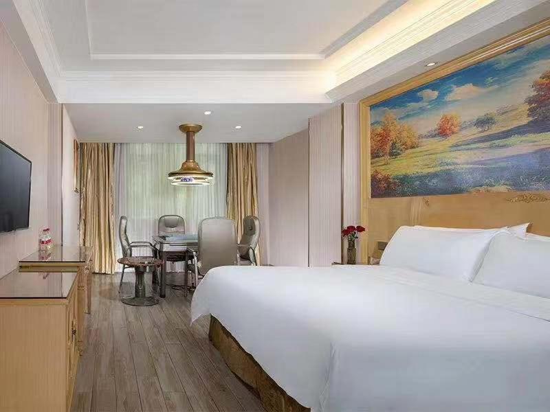 Business Double Room photo 2