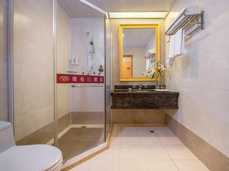 Deluxe Suite photo 1