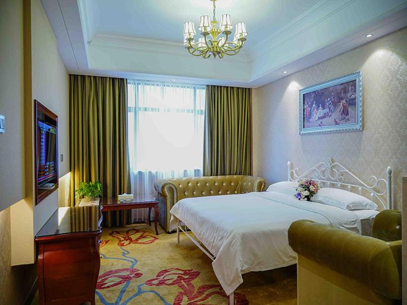 Standard King Room