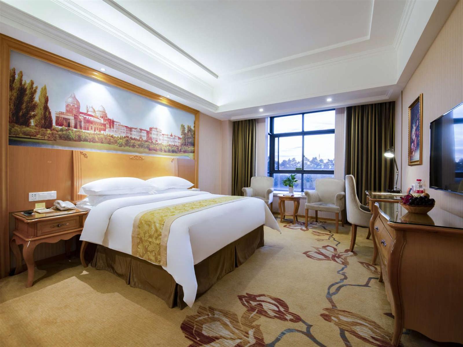 Superior King Room photo 1