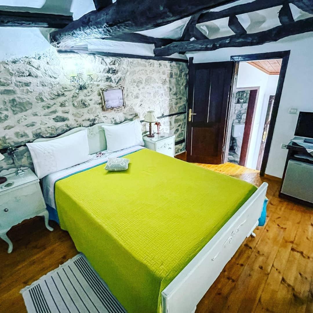 Standard Double Room with Two Double Beds