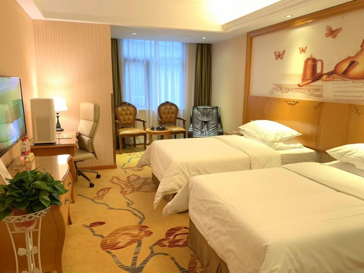 Deluxe Twin Room - Photo 1
