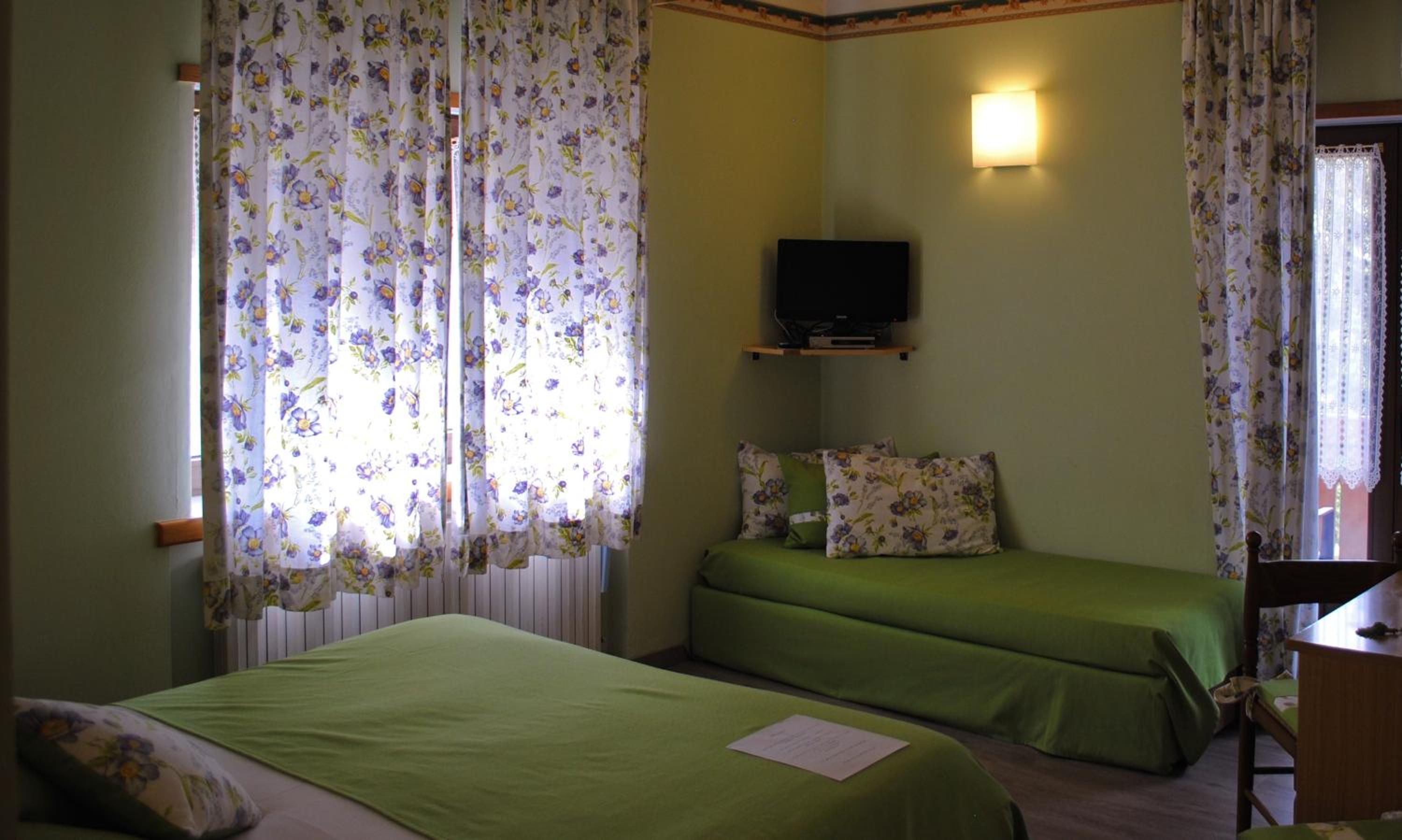 Triple Room - Photo 1