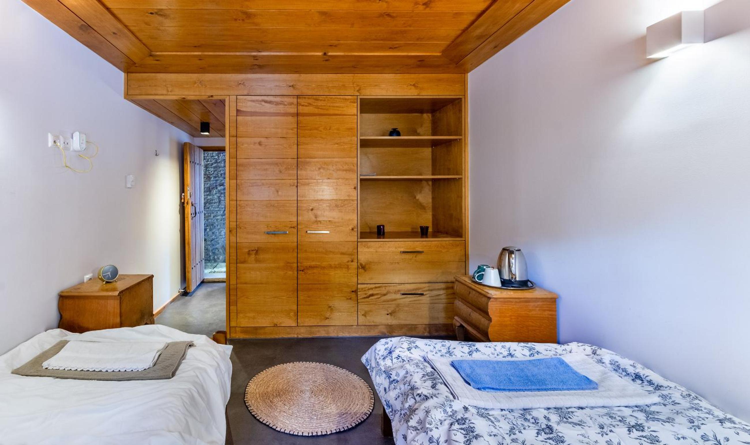 Standard Twin Room photo 2