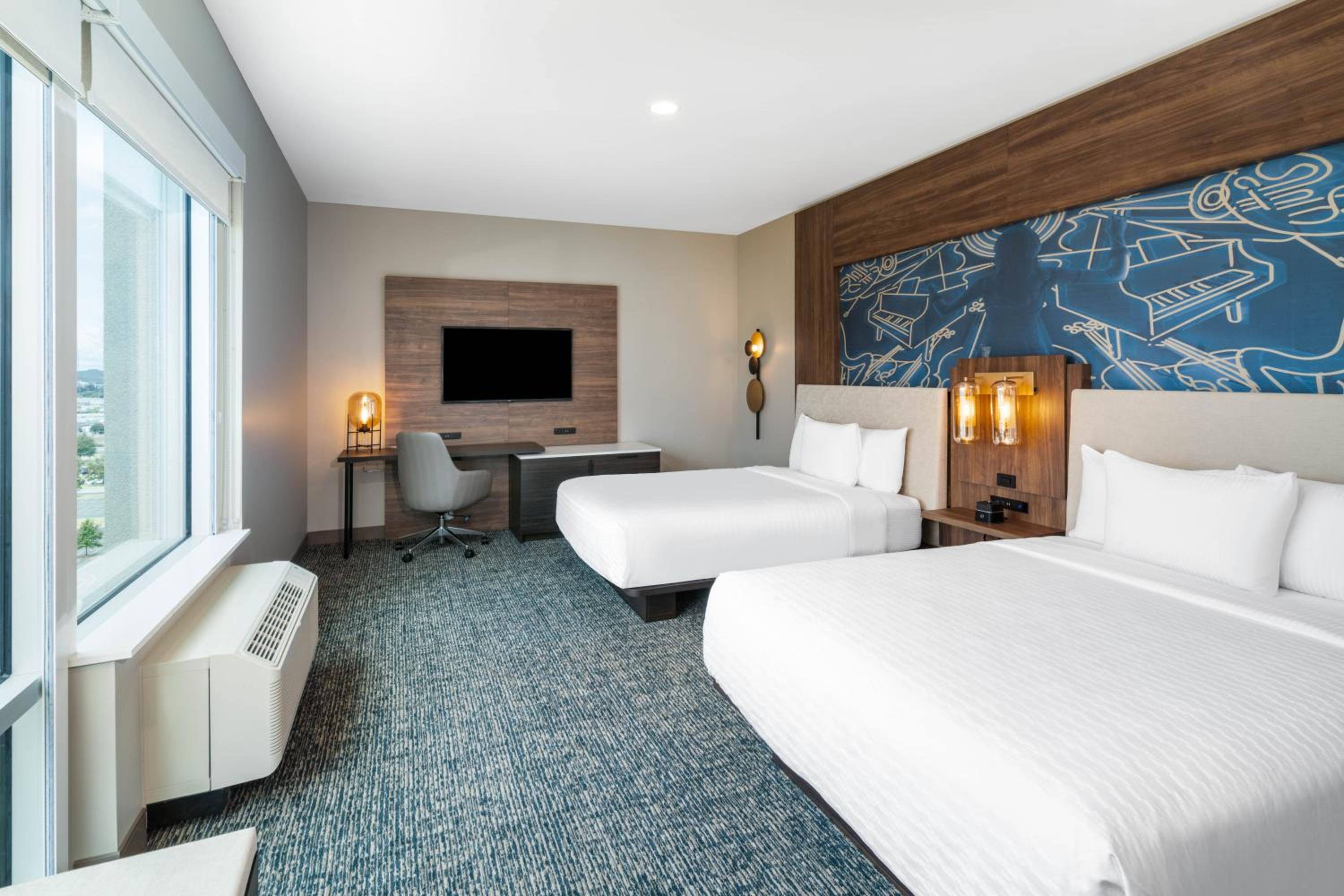 Studio Suite with Two Queen Beds and Stadium View - Non-Smoking - Photo 3