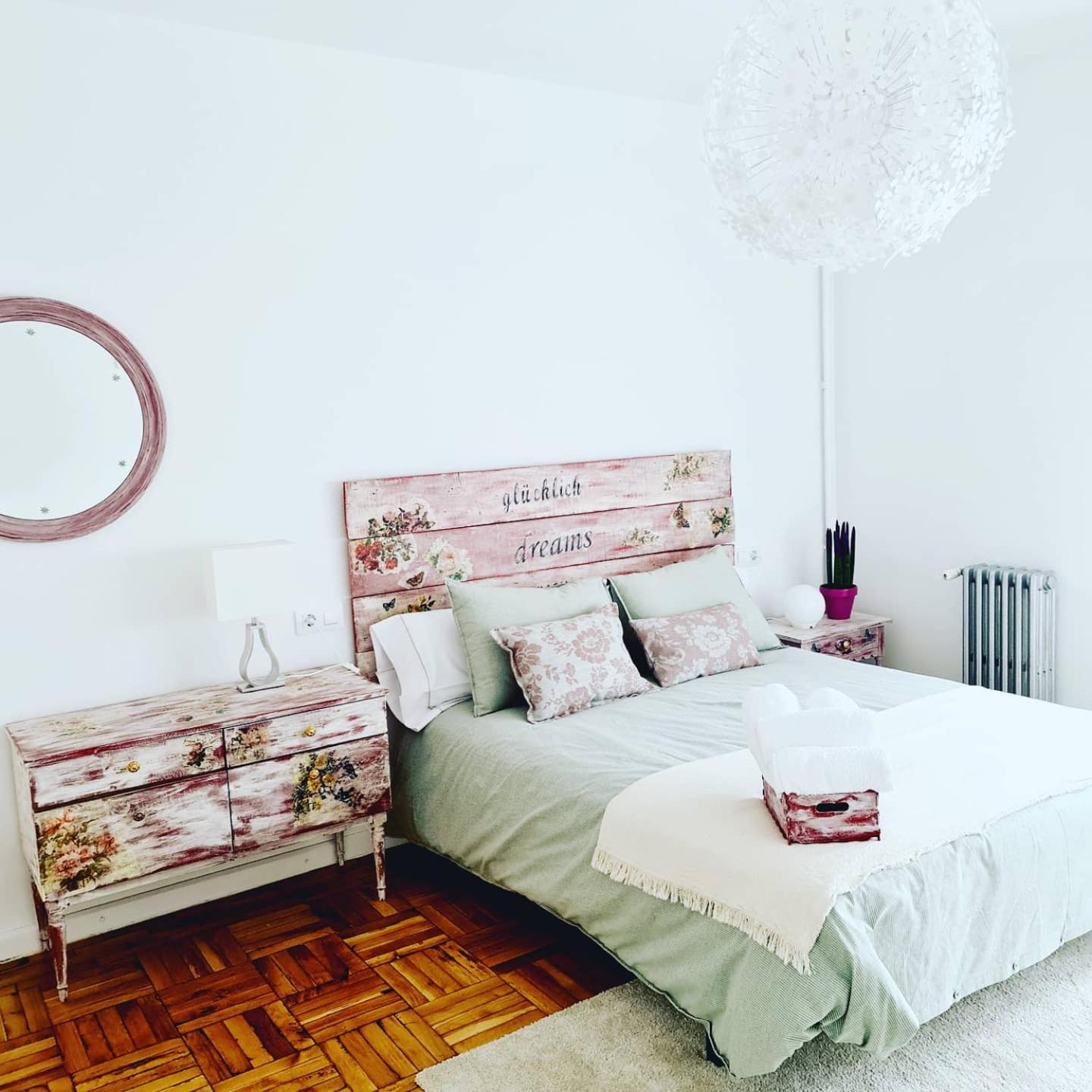 Three-Bedroom Apartment - Photo 7