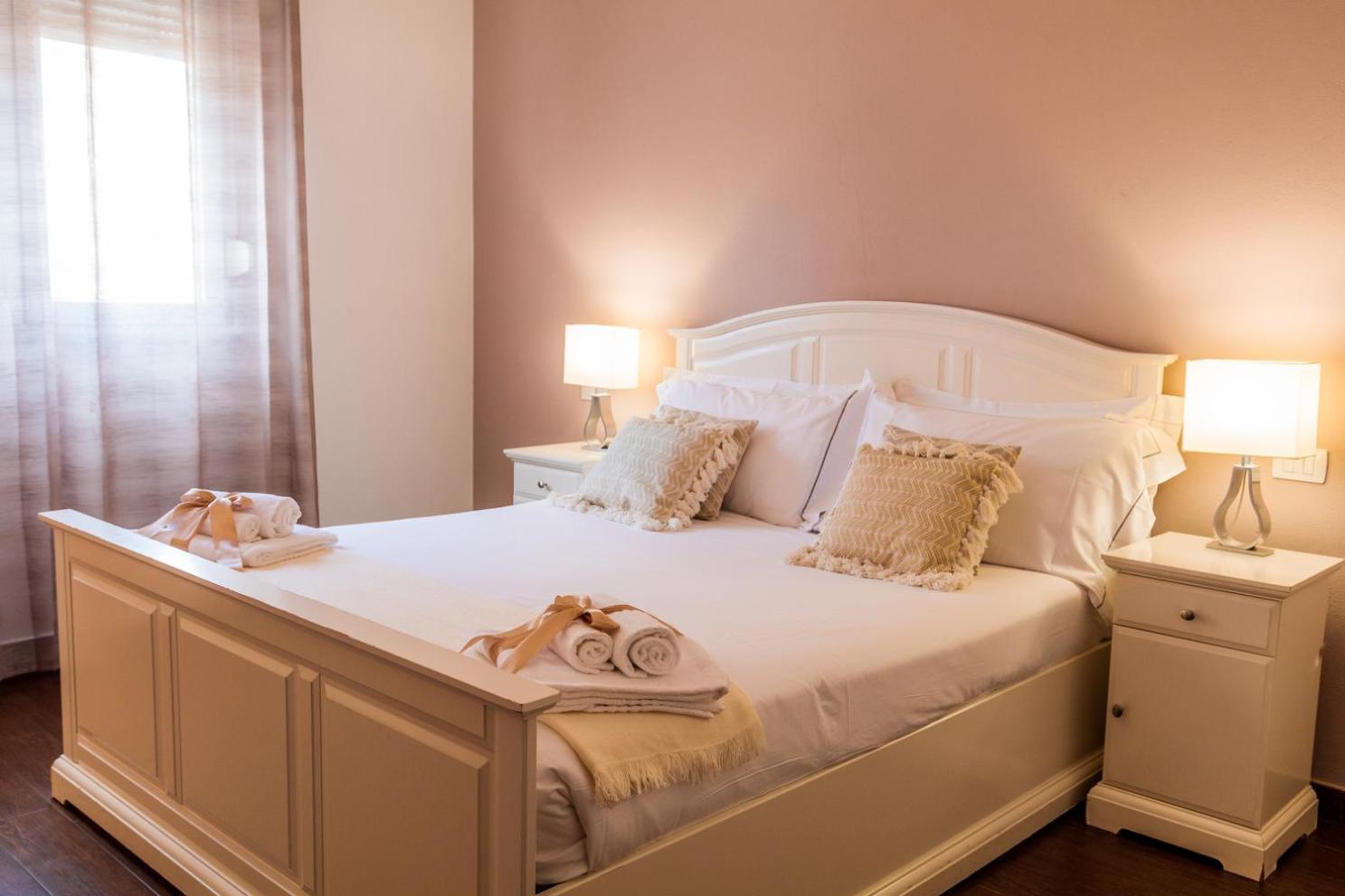 Classic Double Room - Photo 15