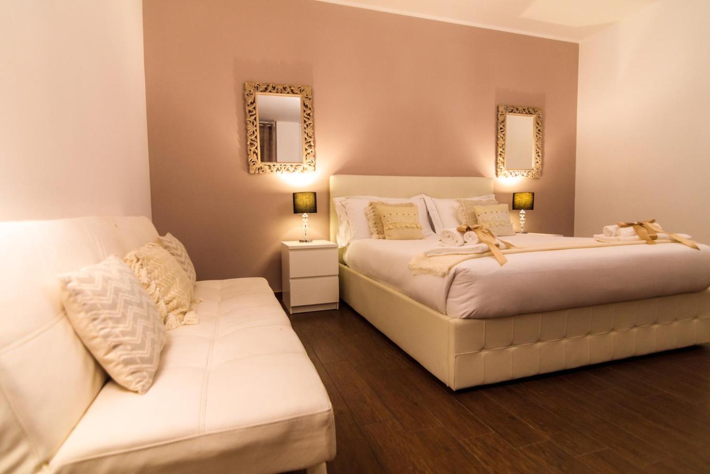 Classic Double Room - Photo 19