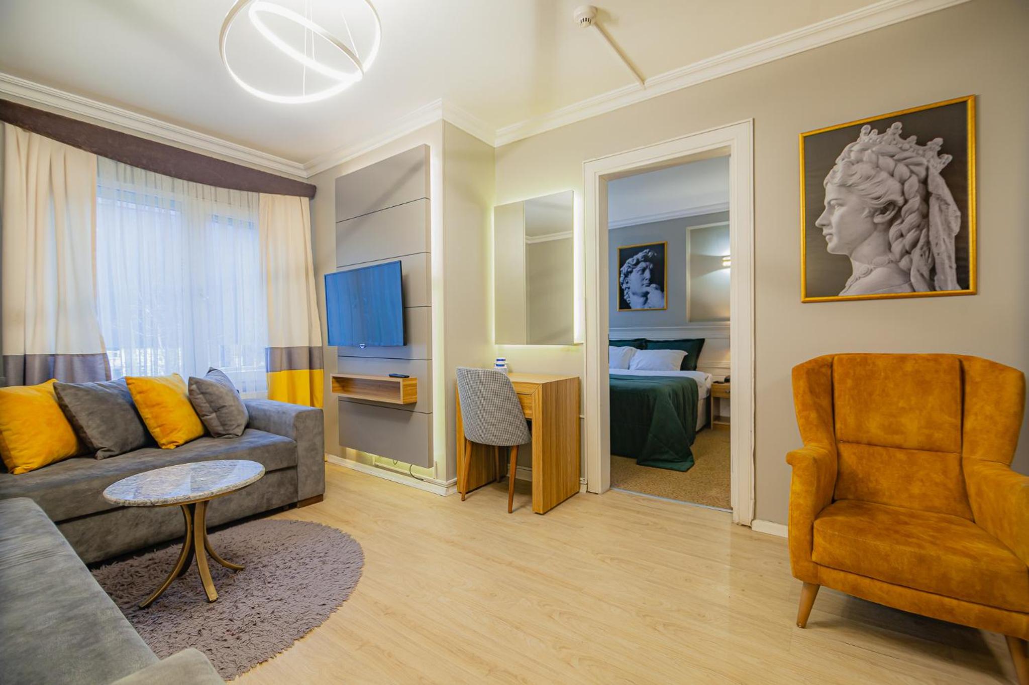 Two-Bedroom Family Apartment photo 2