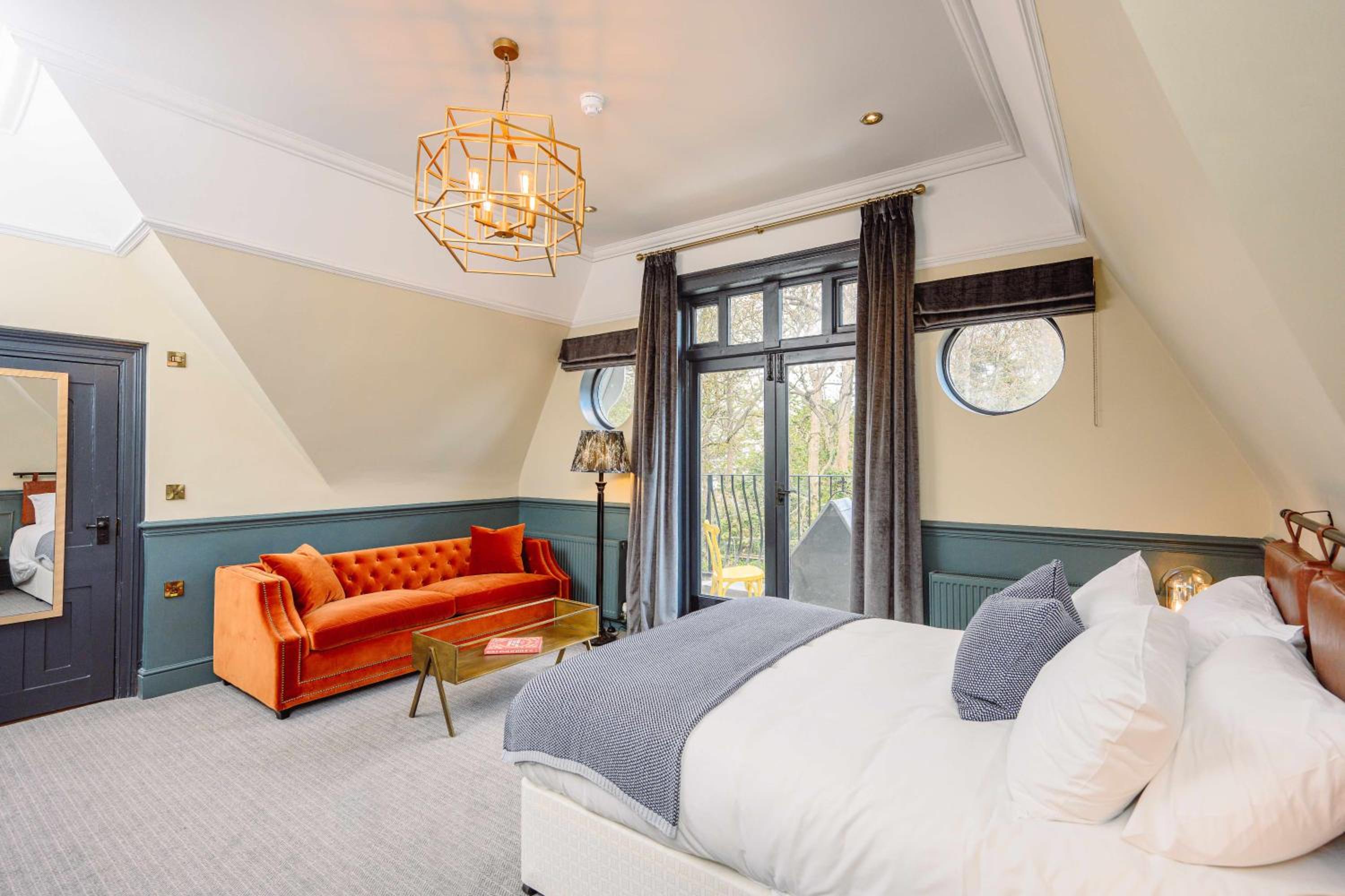 Superior King Room - Photo 1