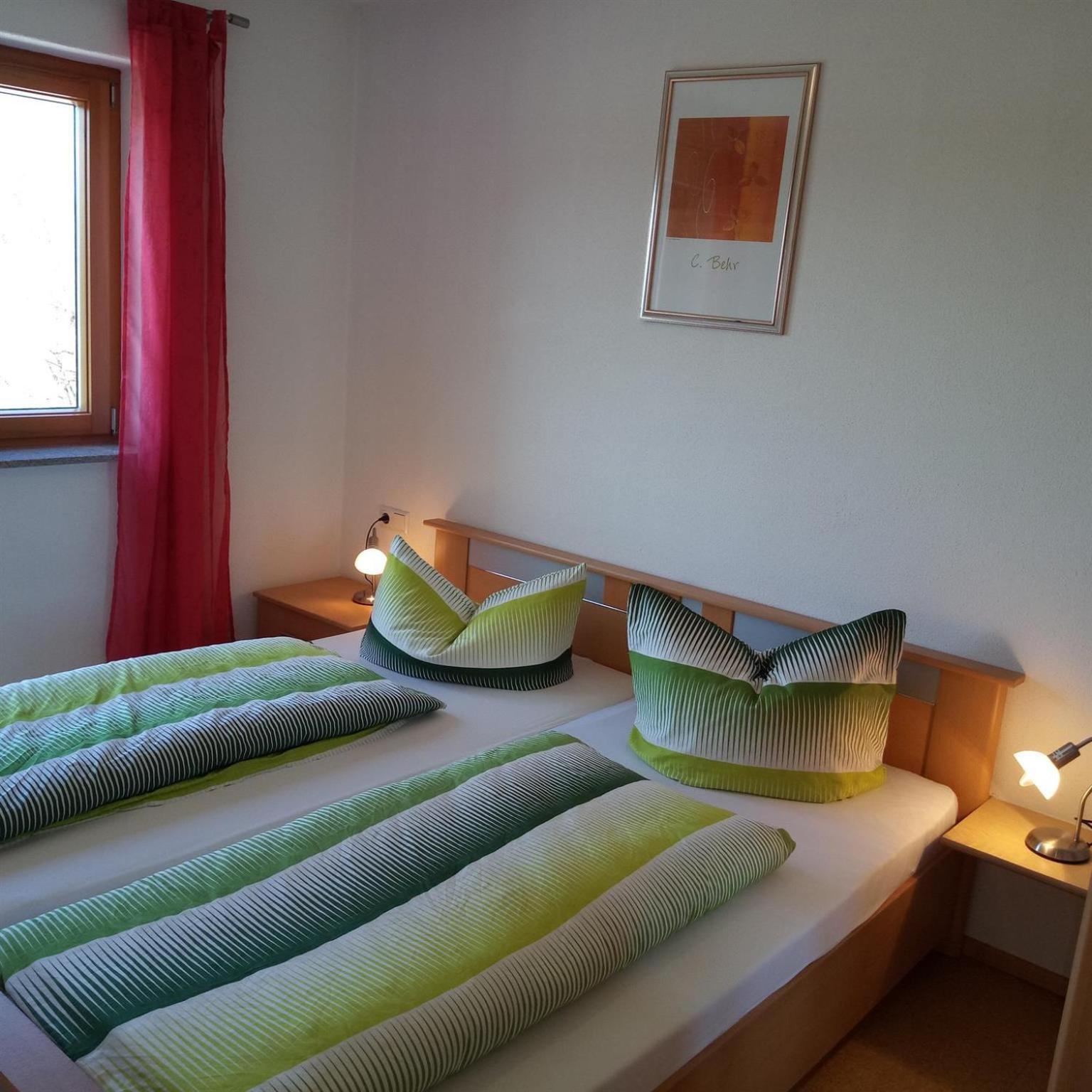 Two-Bedroom Apartment with Bathroom photo 2