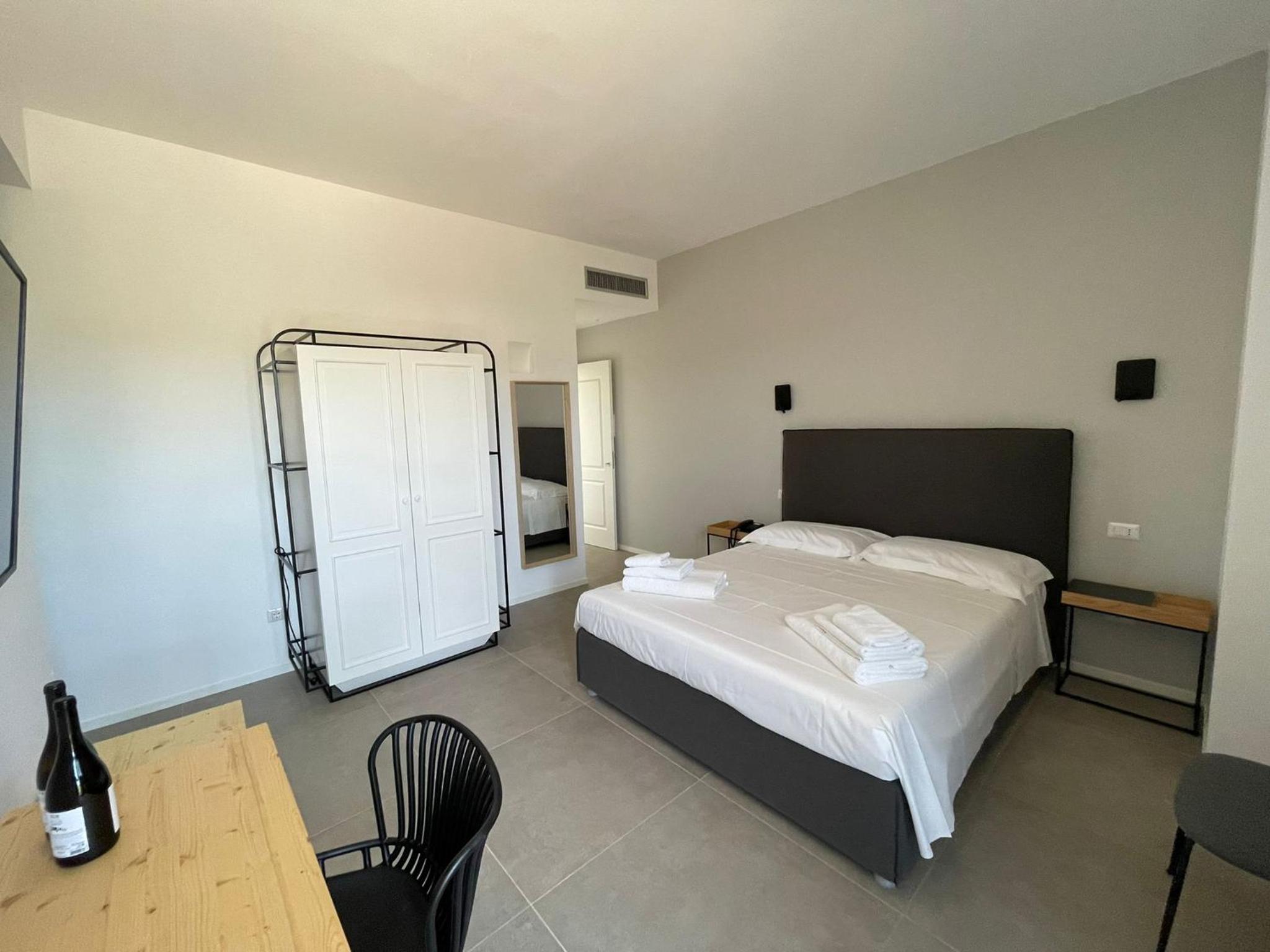 Double Room with Balcony photo 2