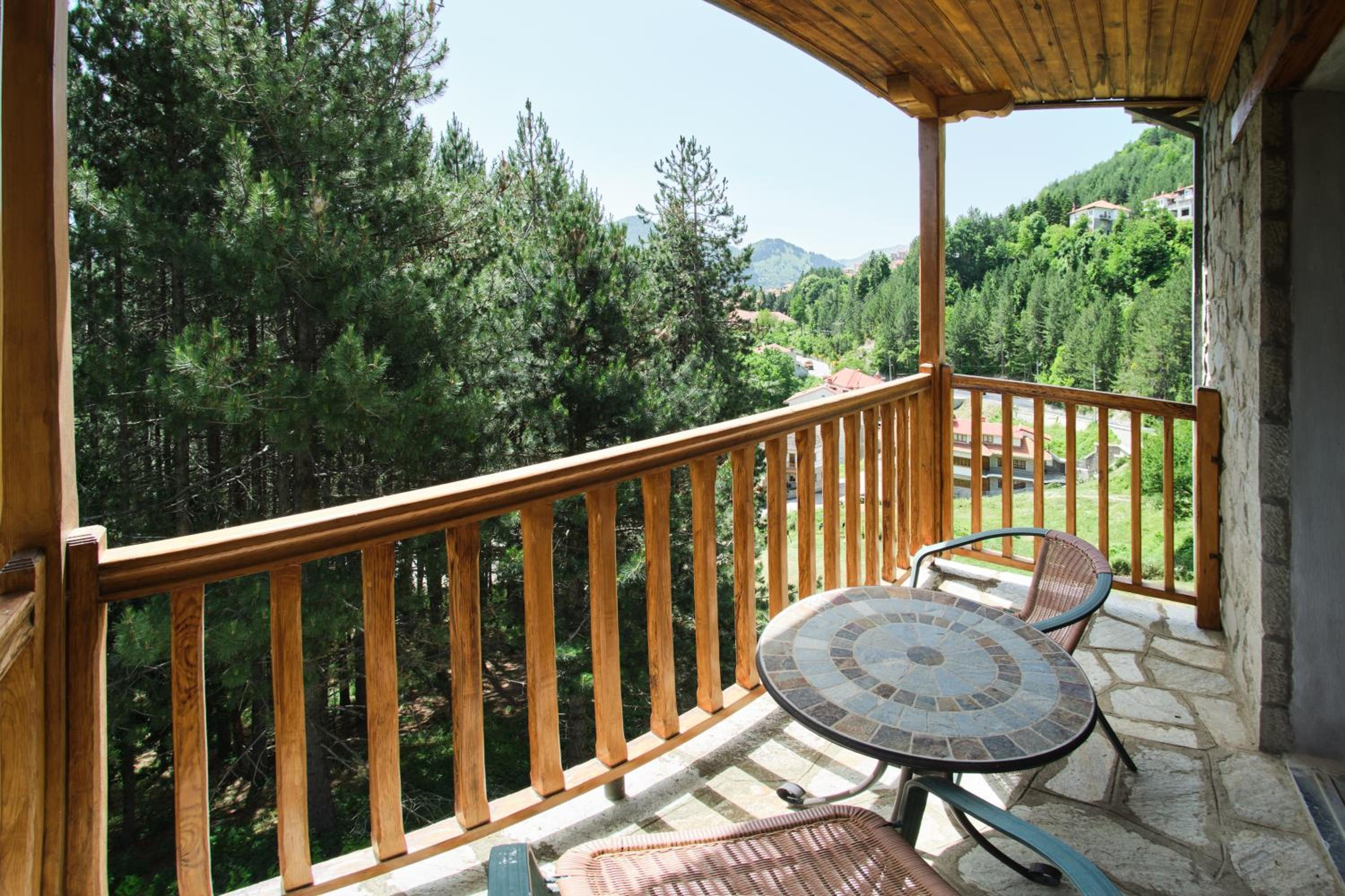 Triple Room with Mountain View and Fireplace photo 2
