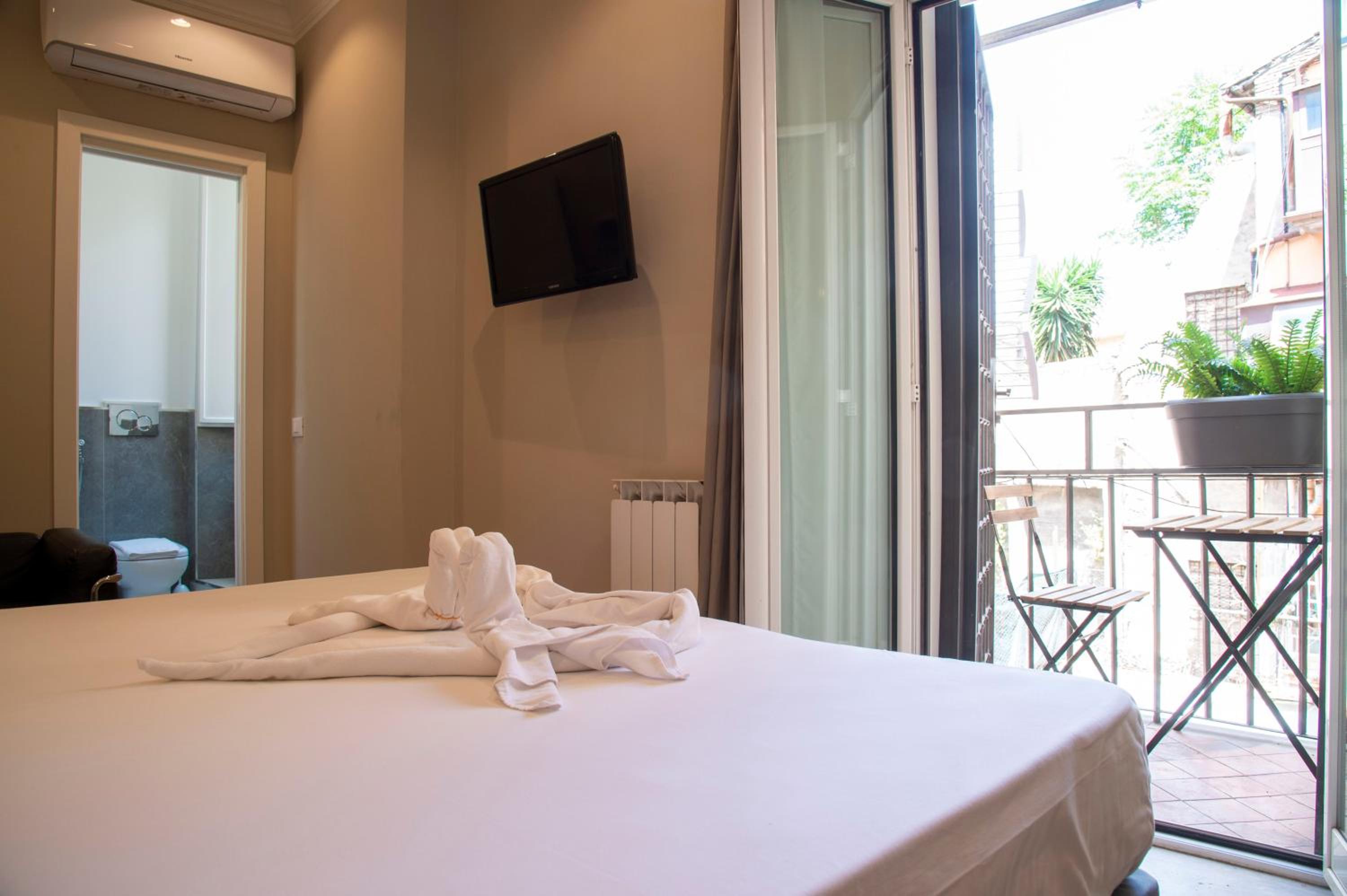 Superior Double or Twin Room with Terrace photo 2