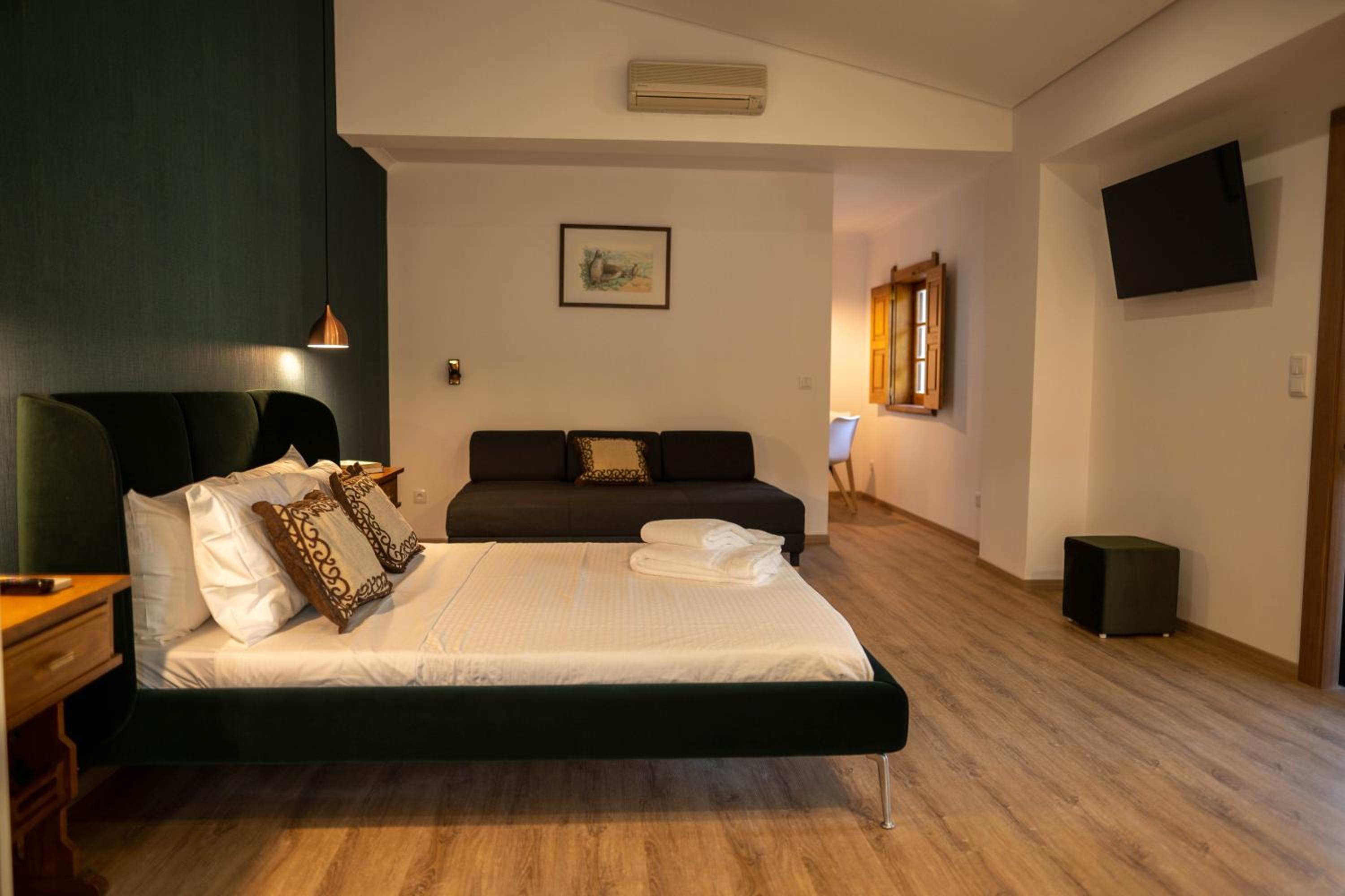 Studio with Spa Bath - Photo 4