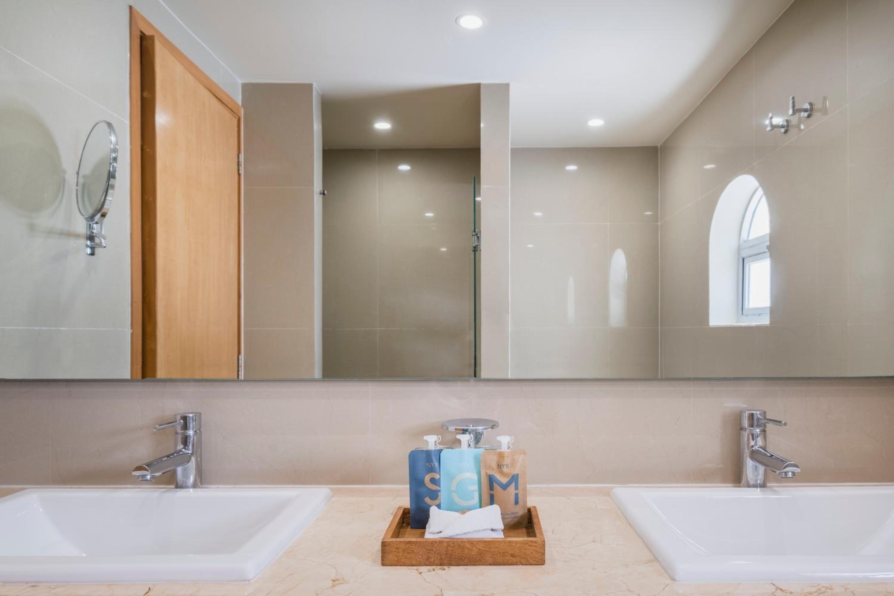 Available room