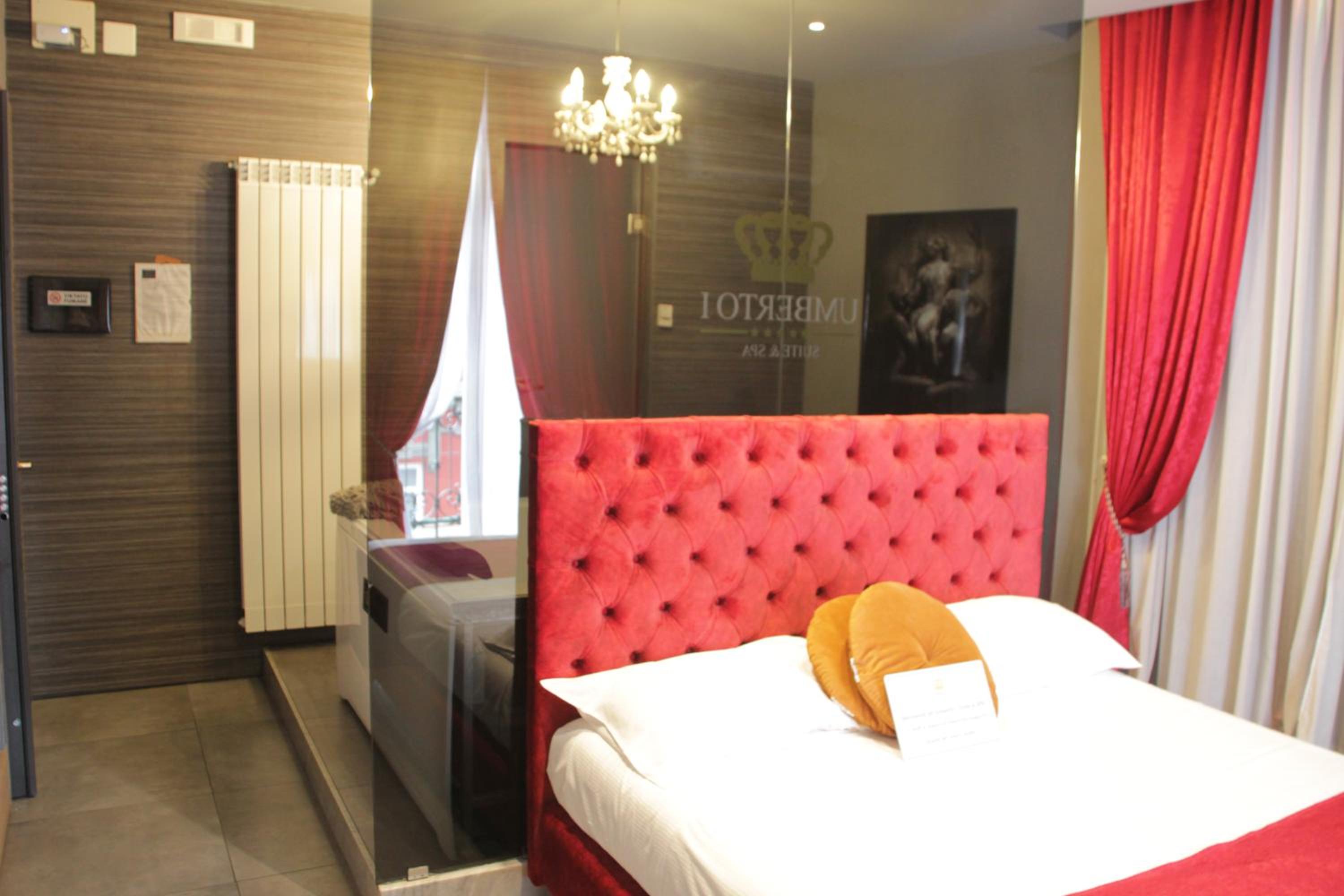 Queen Room with Spa Bath