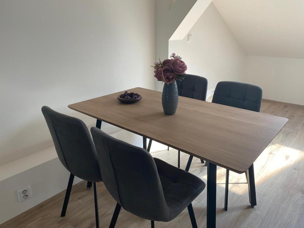 One-Bedroom Apartment - Photo 26