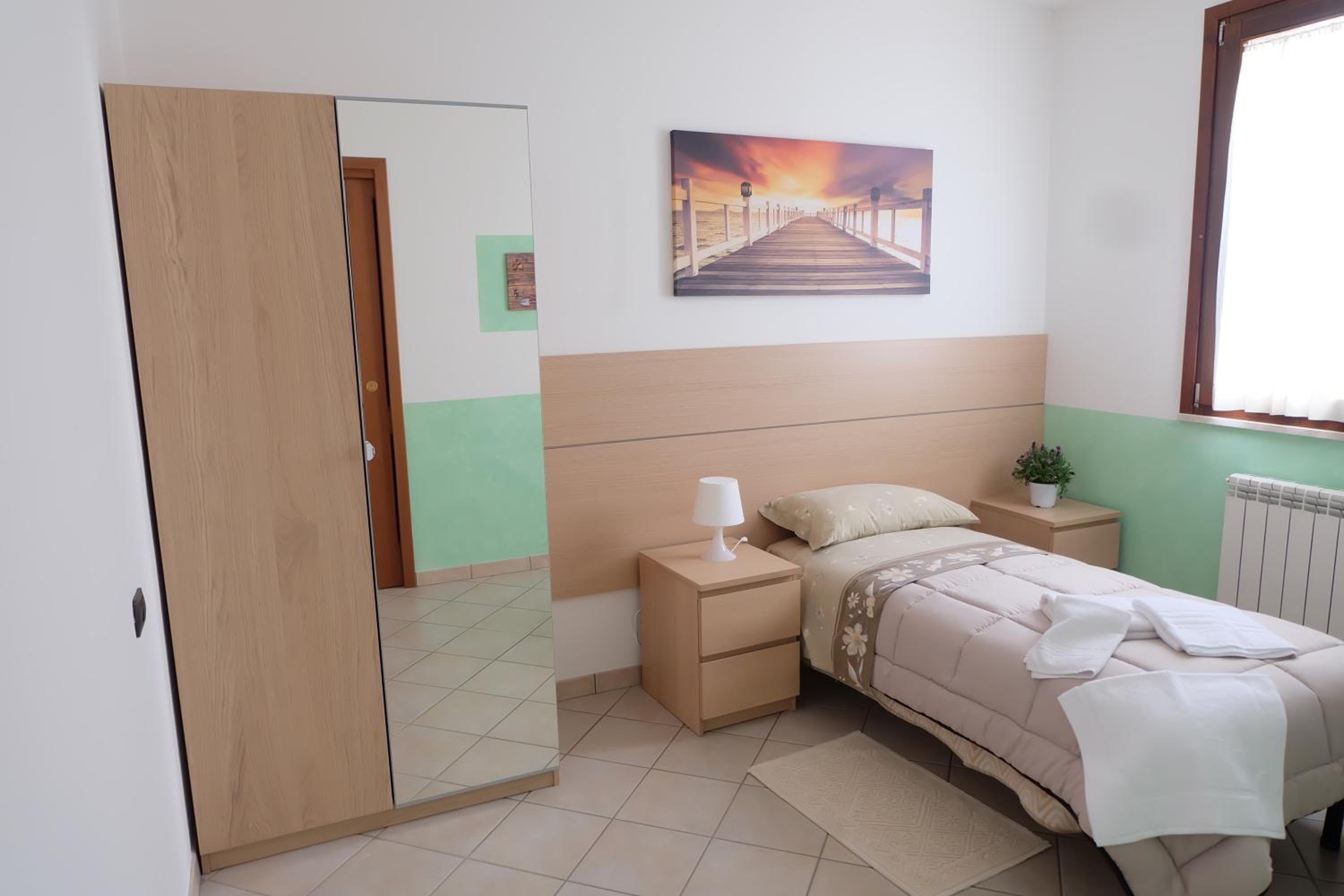 Small Double Room photo 1